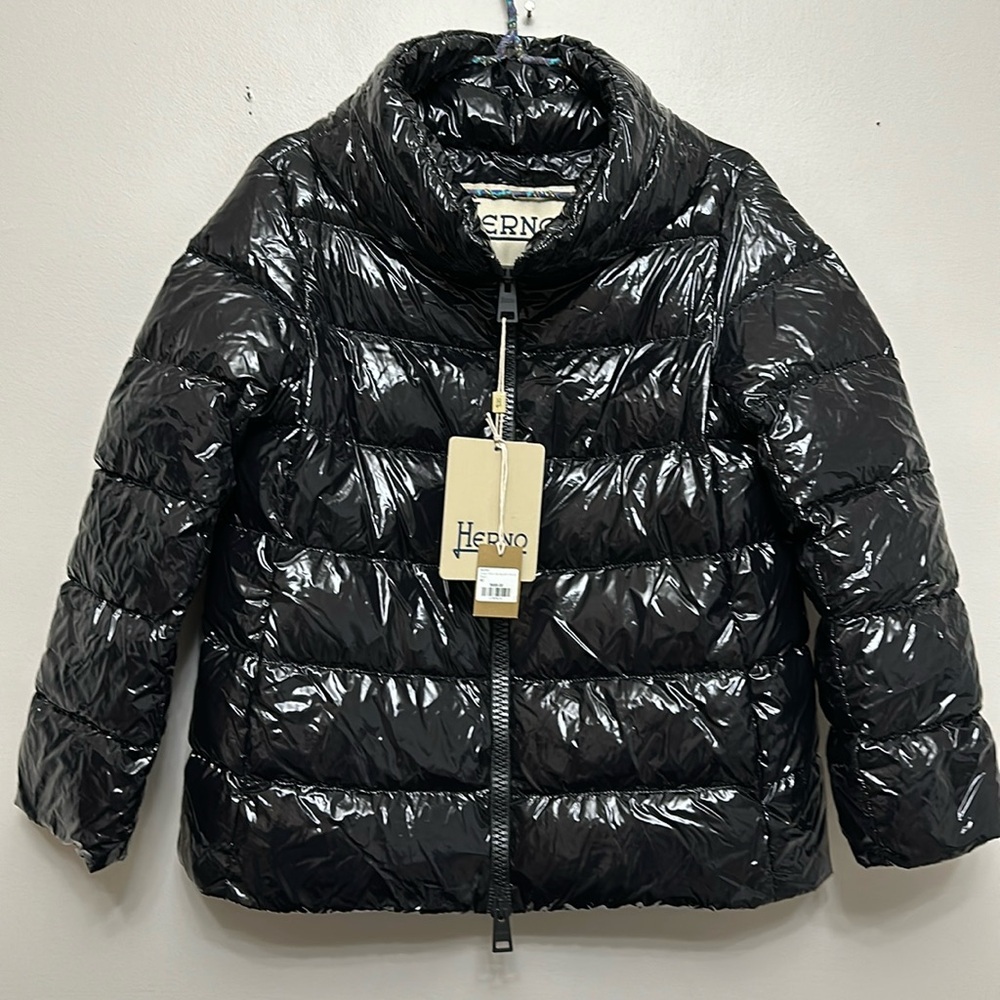 NWT Herno gloss short down coat Sz 42